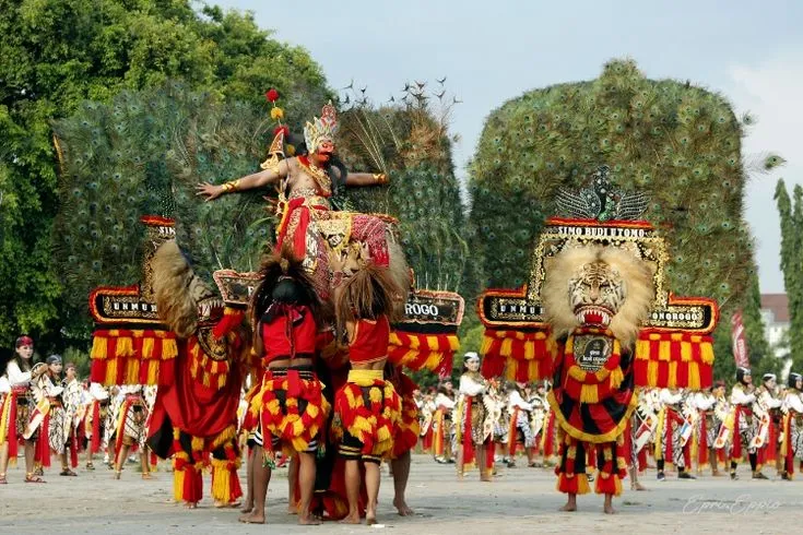 Pentas Seni Tradisional Desa